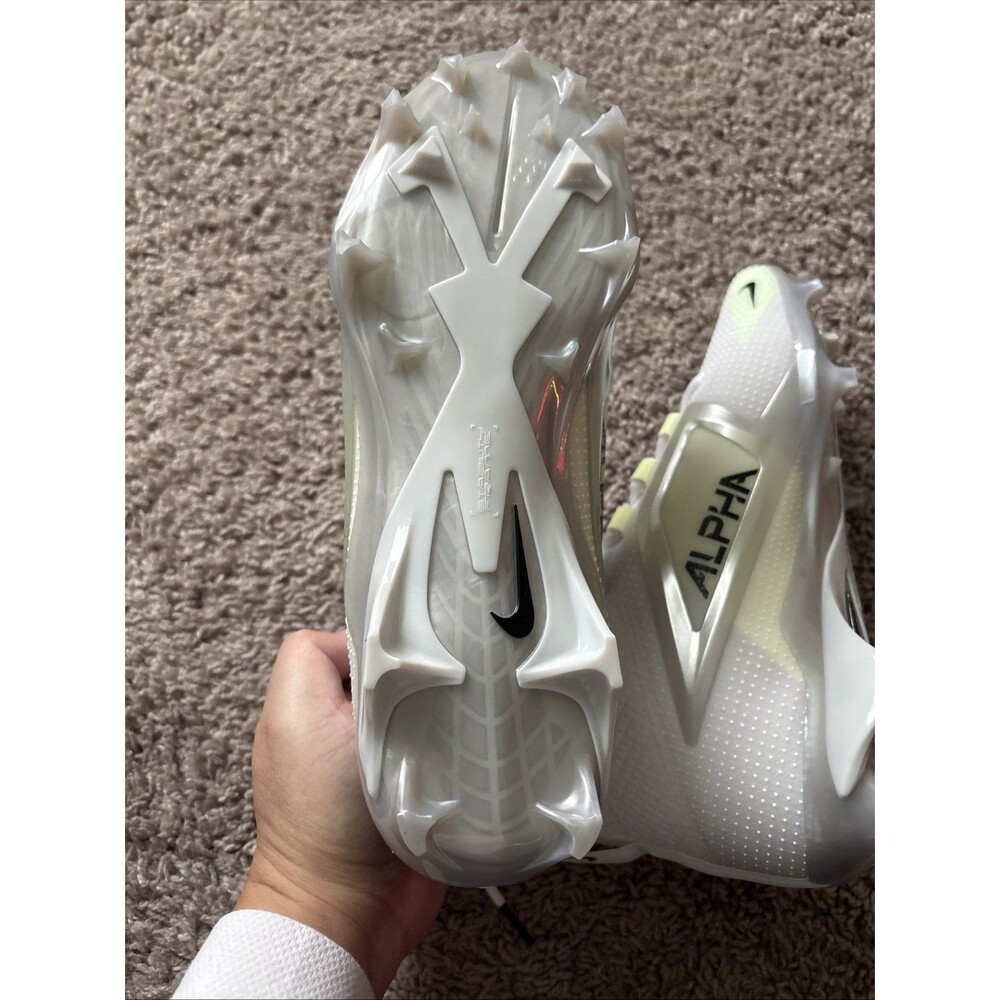Nike Men's 10.5 Alpha Menace 4 Elite Football Cleats White/Silver FD7036-100 New - Picture 6 of 6